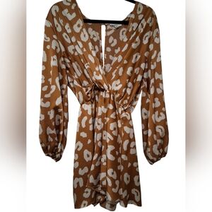 Entro Copper and White Breezy Elastic Deep V Cheetah Animal Print Romper--Medium
